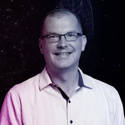podcast-section-Sami-Mäkeläinen